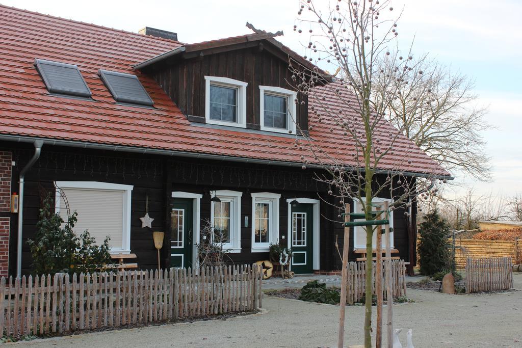 Spreewaldhaus Zum Schoberplatz Apartment Lübben Exterior foto